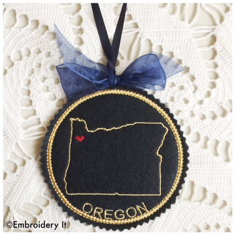 Oregon Christmas Ornament in the hoop machine embroidery design