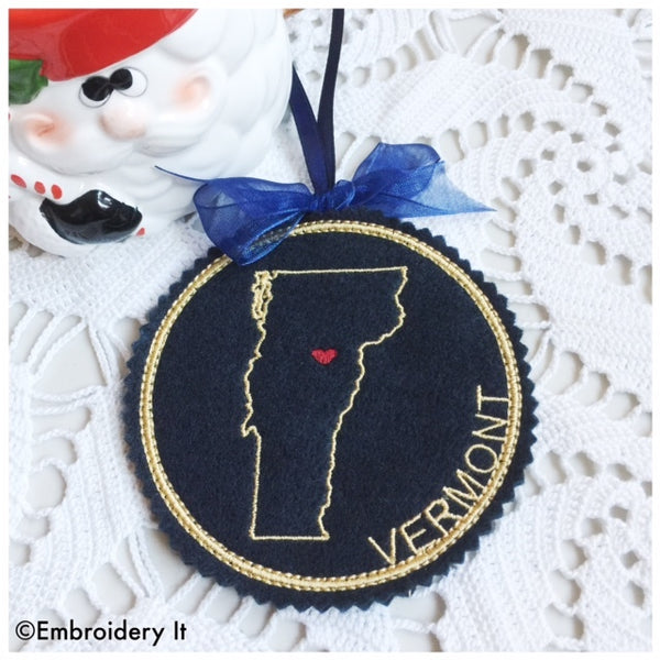 Machine embroidery Vermont in the hoop Christmas coaster