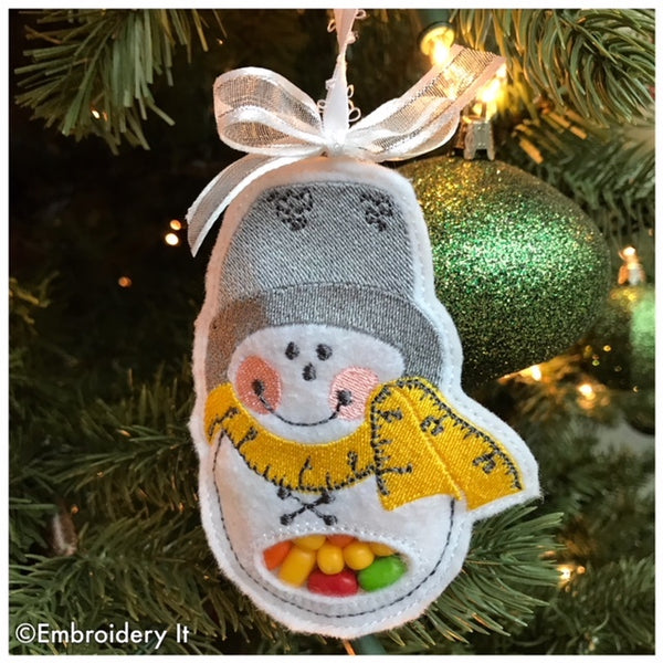 sewing snowman candy holder and Christmas ornament  in the hoop design