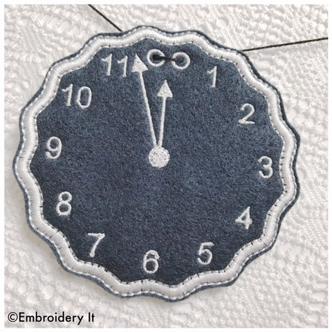 Machine embroidery banner clock in the hoop design