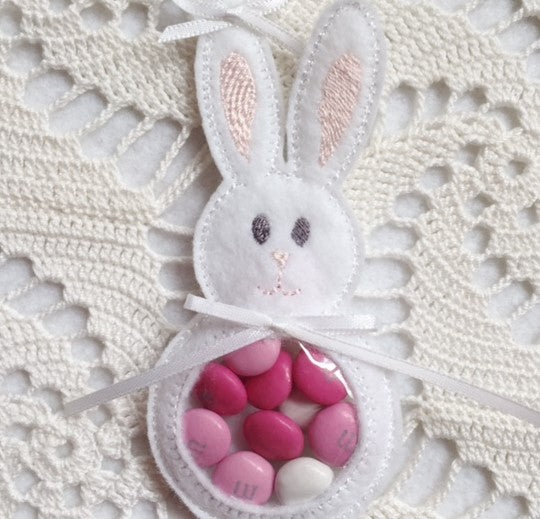 machine embroidery bunny in the hoop candy holder