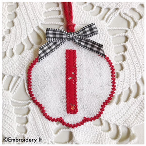 Letter I machine embroidery free standing lace gift tag