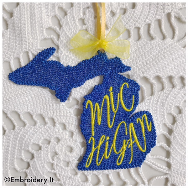 Freestanding lace Michigan gift tag