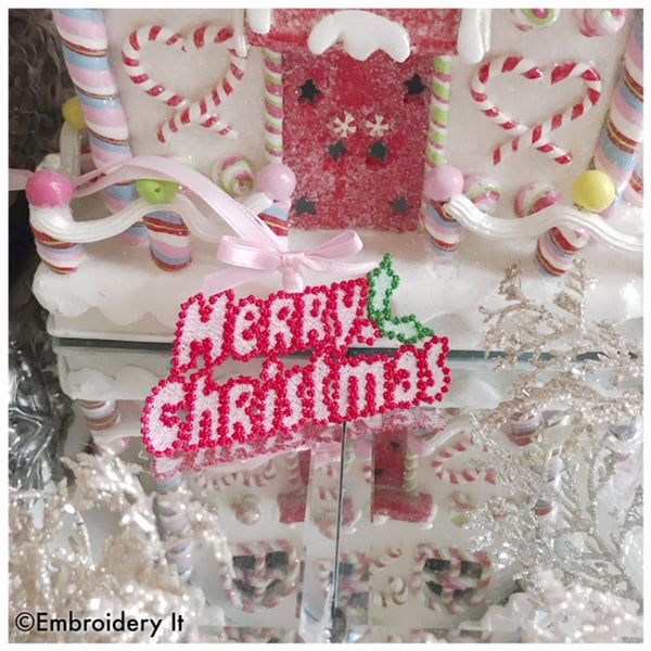 Machine embroidery freestanding lace Merry Christmas gift tag design