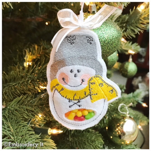Candy holder snowman with thimble hat machine embroidery design